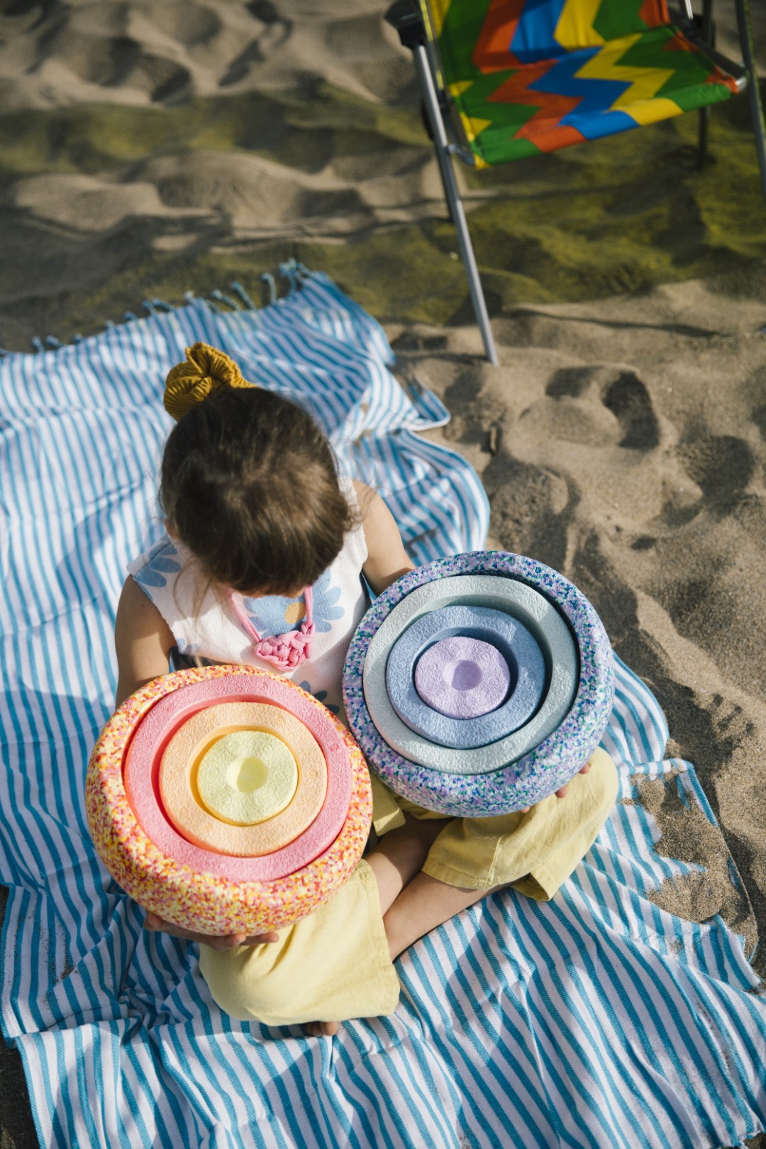Stapelstein Summer Rainbow Set pastel gioco movimento 8 pezzi