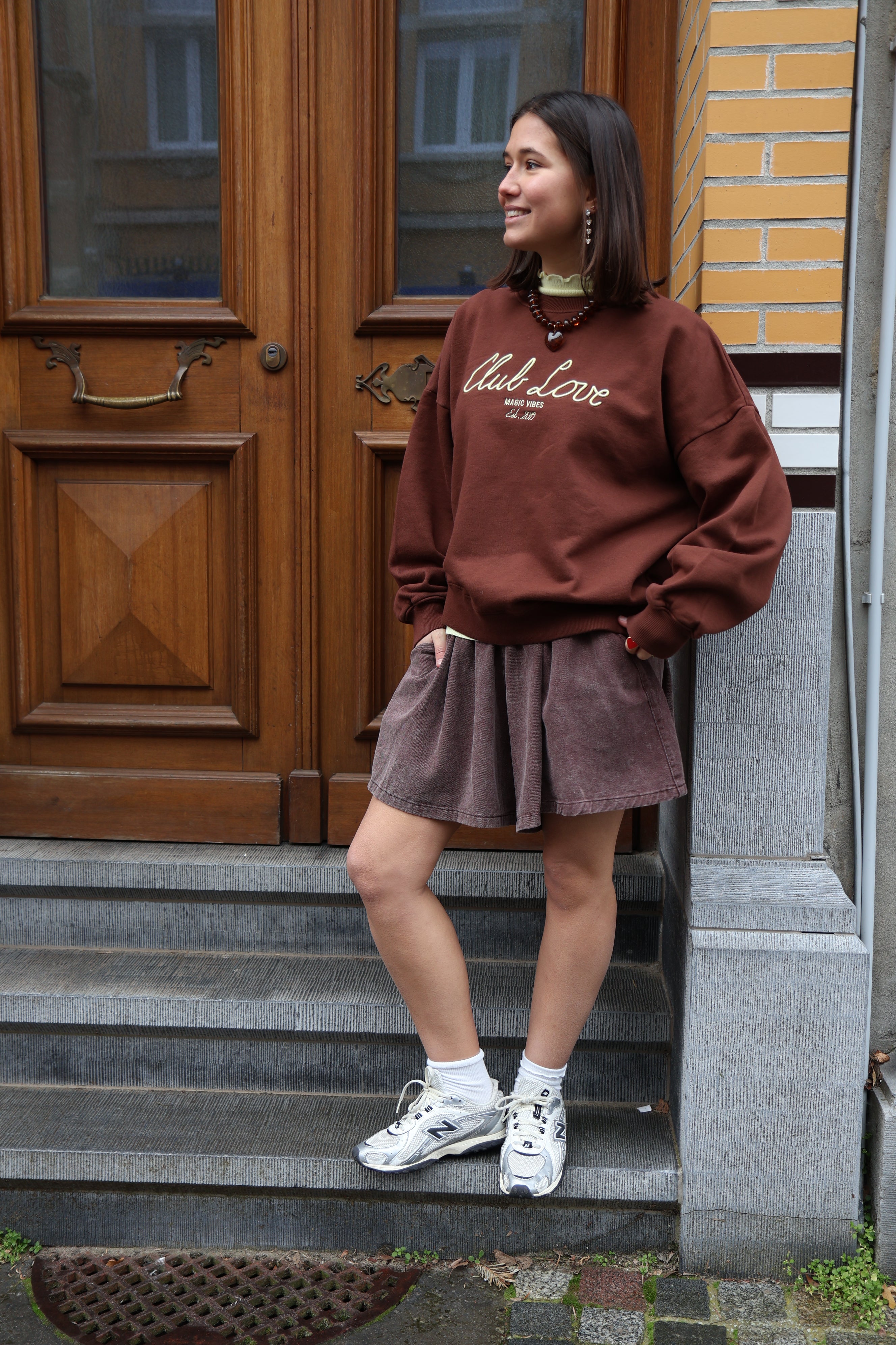 Ella and Rapha Club Love felpa marrone loose fit cotone
