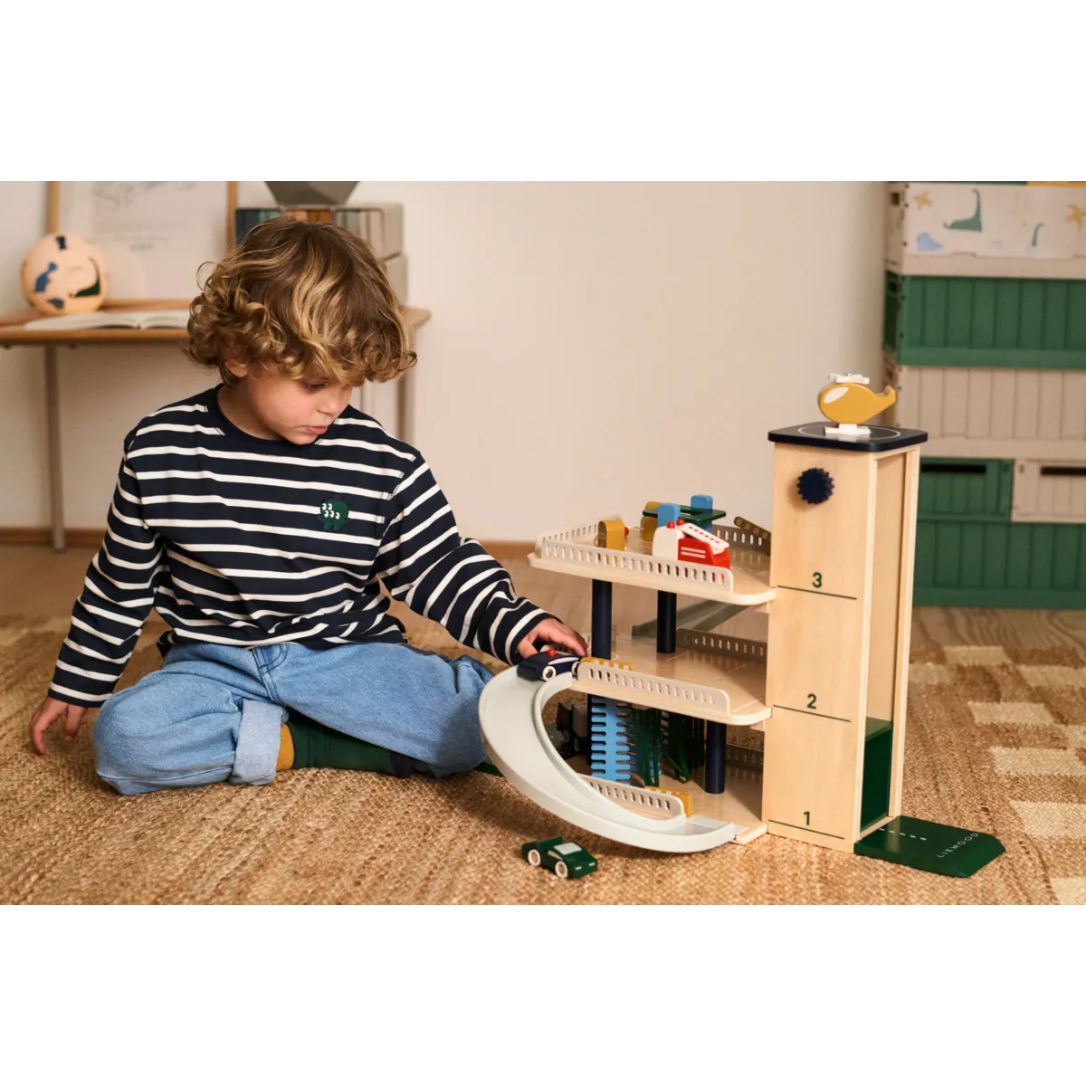 Liewood Jordy garage multipiano in legno con veicoli
